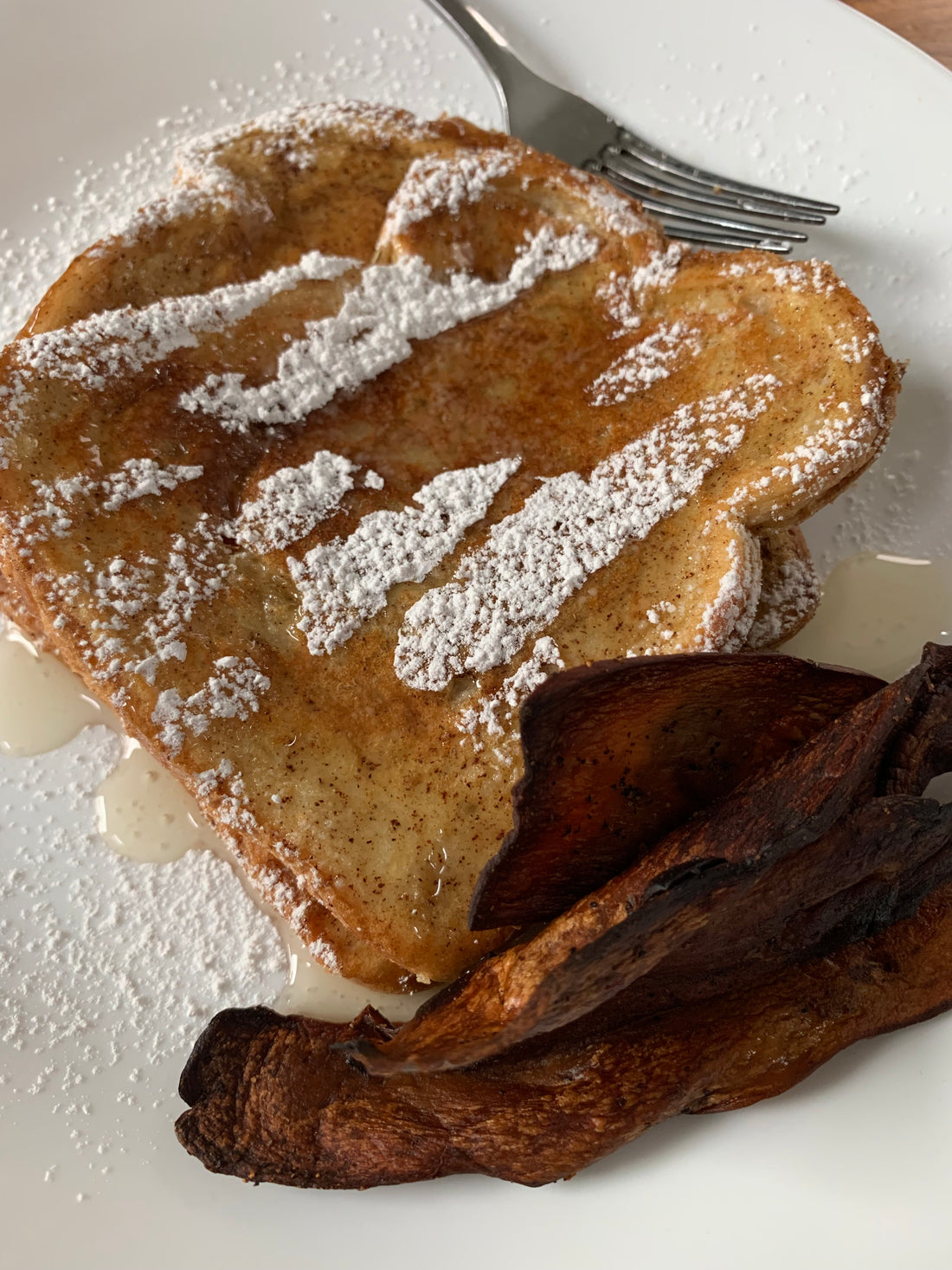Vegan French Toast with Crispy Shroomacon: A Delicious and Easy Breakfast Recipe